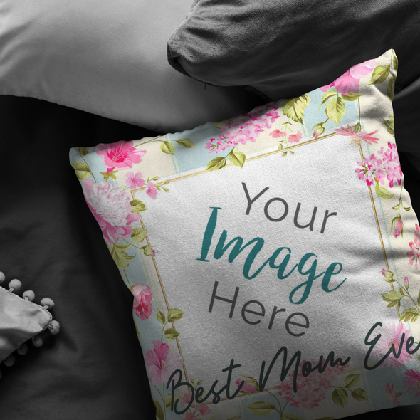 Best Mom Ever Throw Pillow Personalized by Con Gusto